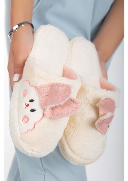 Kadın Tavşan Figürlü Sessiz Taban Peluş Ev Terliği