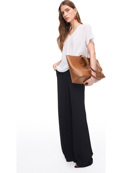 Beyaz Ametist Rahat Kalıp V-Yaka Bluz