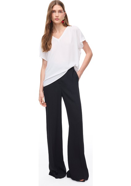 Beyaz Ametist Rahat Kalıp V-Yaka Bluz fiyatları