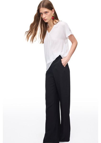 Beyaz Ametist Rahat Kalıp V-Yaka Bluz modelleri