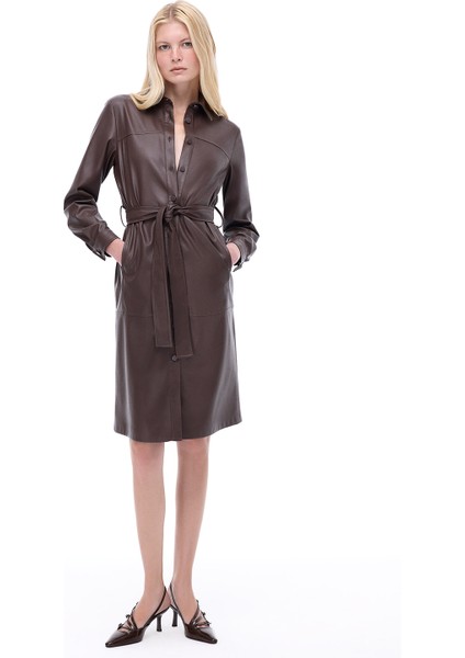 Dark Regular Fit Diz Altı Takma Kol Gömlek Yaka Kahverengi Renk Elbise modelleri