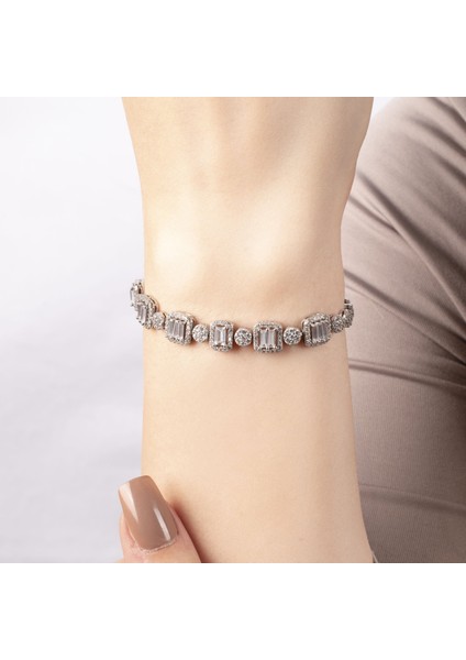 Sıralı Baget Taşlı Suyolu Gümüş Bileklik NUR-BK00203