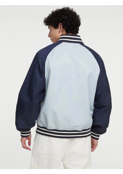 Guess Erkek Mavi Patch Detaylı Bomber Ceket fırsatları