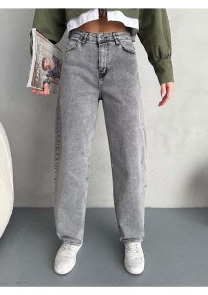 Kadın Soluk Efektli Bol Kesim Rahat Geniş Paça Baggy Jean fırsatları