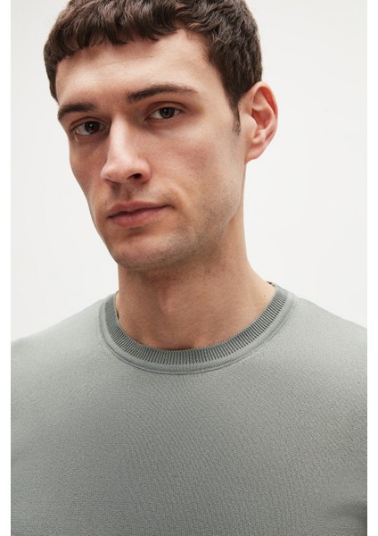 Slim Fit Koyu Yosun Rayon Örme T-Shirt fiyatları