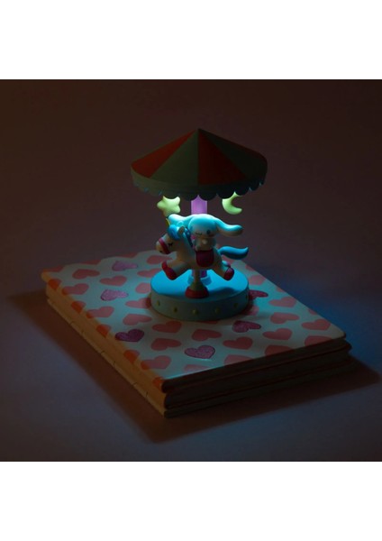 Sanrio Lisanslı Atlı Karınca Gece Lambası - Cinnamoroll fırsatları
