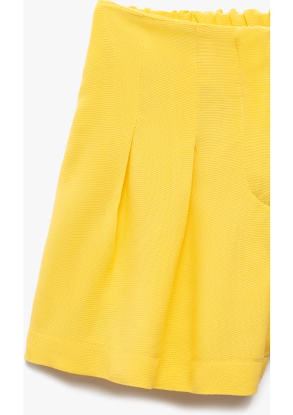 Pile Detaylı Beli Lastikli Viskon Şort modelleri