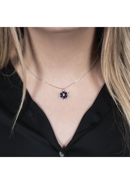 Lacivert Lotus Gümüş Kolye NUR-KY03168 fiyatları