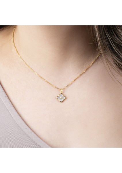 Beyaz Mineli Gold Detaylı Gümüş Kolye NUR-KL00303 fiyatları