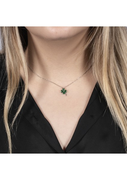 Yeşil Yonca Gümüş Kolye NUR-KL00236 fiyatları