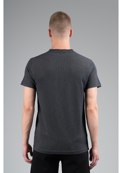 Regular Erkek Bisiklet Yaka Siyah T-shirt fiyatları