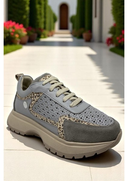 D25YA-7325 Gri Leopar Desen Kadın Sneaker Deri Tam Ortopedik Casual Günlük Kadın Ayakkabı