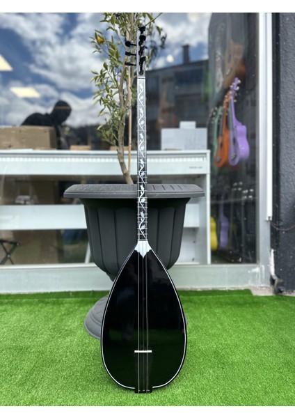 Uzun Sap Siyah Bağlama(Kılıf,yedek Tel ve Tezene Dahil) fiyatları