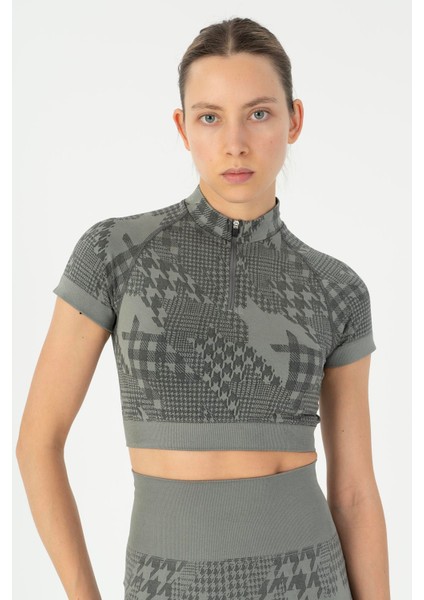 SlimFit Kadın Bisiklet Yaka Siyah Crop Top fırsatları