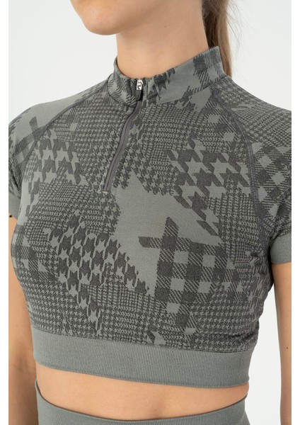 SlimFit Kadın Bisiklet Yaka Siyah Crop Top indirimleri