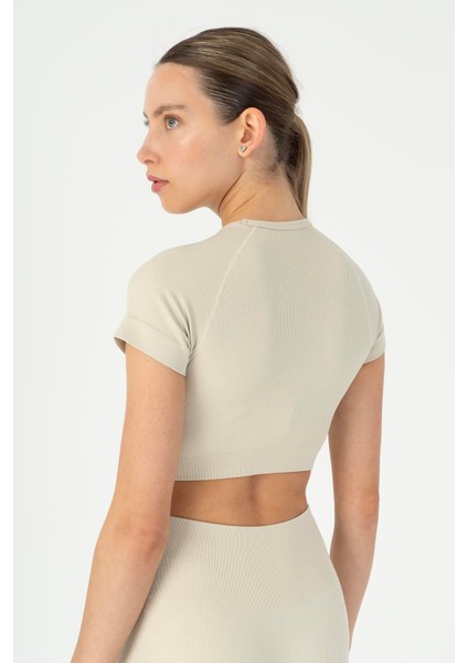 SlimFit Kadın Bisiklet Yaka Bej- Crop Top fiyatları