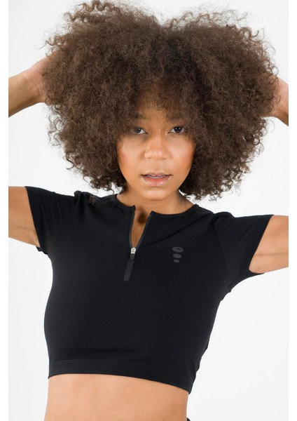 SlimFit Kadın Bisiklet Yaka Siyah- Crop Top fırsatları