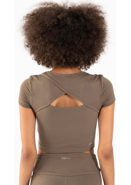 SlimFit Kadın Bisiklet Yaka Kakao Crop Top fiyatları