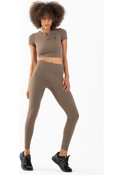 SlimFit Kadın Bisiklet Yaka Kakao Crop Top modelleri