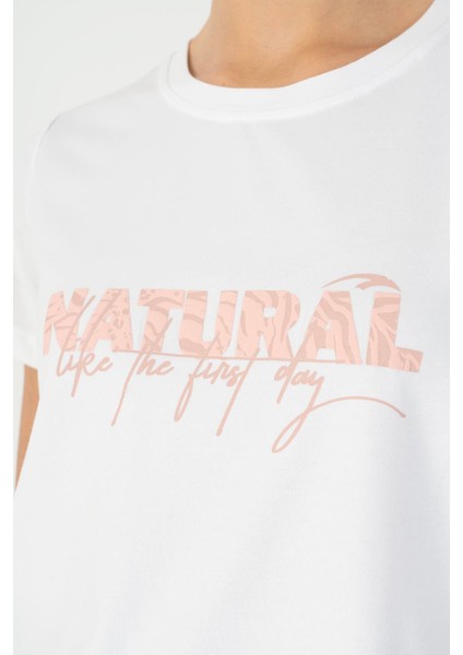 Regular Kadın Bisiklet Yaka Kısa Kol Beyaz T-shirt 23125 fırsatları