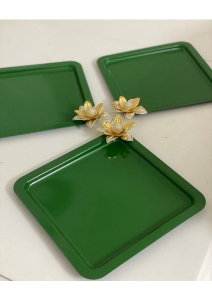 Yeşil Renk Kare 3 Lü Servis ve Sunum Tepsisi Çiçek Aksesuarlı Lüx Sunum modelleri