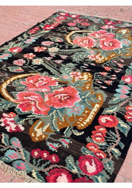 190 x 310 cm Harika Desenli Canlı Siyah ve Pembe Renkli El Dokuma Yün Halı