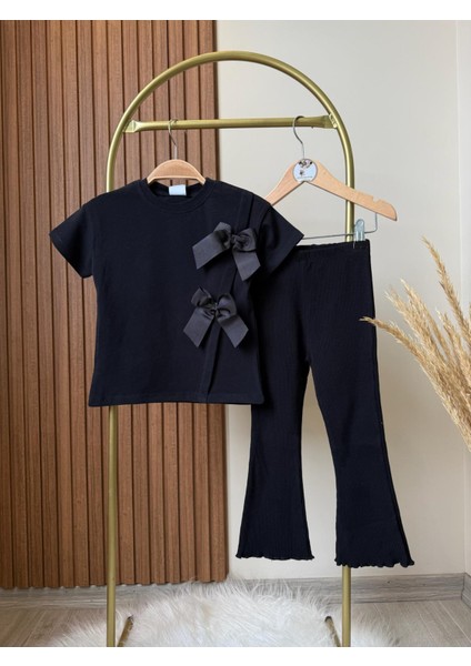 Kız Çocuk Pamuklu Siyah Kurdele Detaylı T-Shirt ve Fitilli Pantolon Takım – Şık Günlük Kombin fiyatları