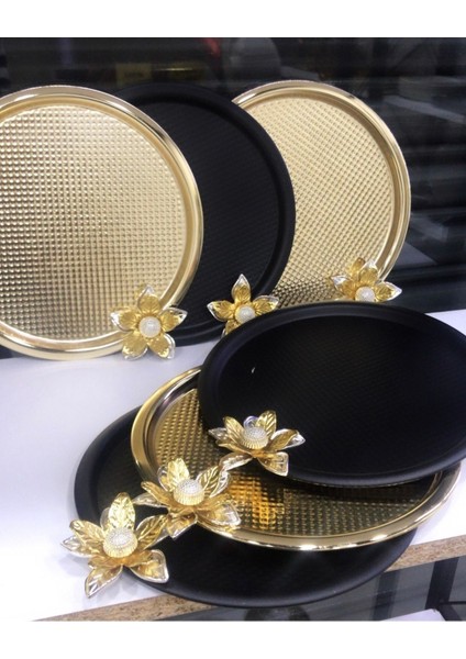 2 Renk Seçeneği Gold ve Siyah 6 Lı Sunum Tepsisi Çiçek Aksesuarlı Model Lüx fiyatları
