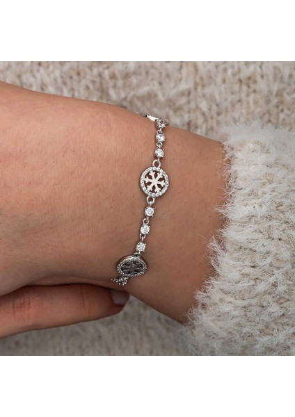 Gümüş Halka Içinde Kar Tanesi Kadın Bileklik fırsatları