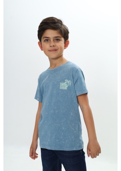 Erkek Çocuk Yıkamalı Göğsü Baskılı Tişört fırsatları