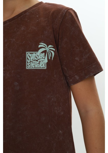 Erkek Çocuk Yıkamalı Göğsü Baskılı Tişört fiyatları