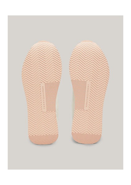 Essentıal Runner indirimleri