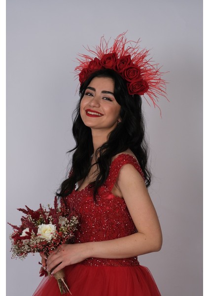 Kırmızı Kadife Güllü Tüylü Tasarım Gelin Kına Tacı fiyatları