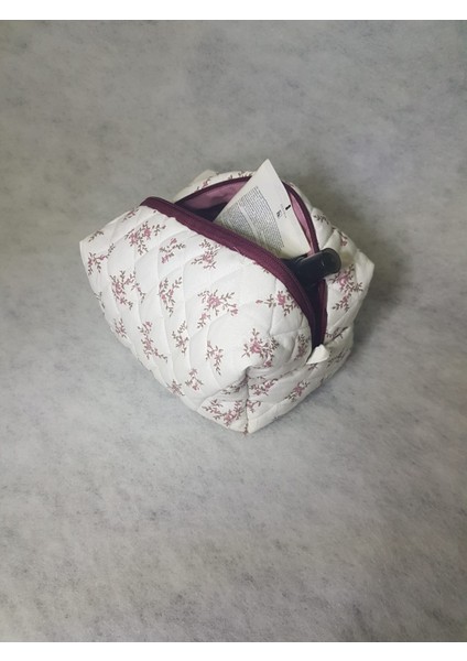 Makyaj Çantası Bordo Çiçekli Kapitone fiyatları