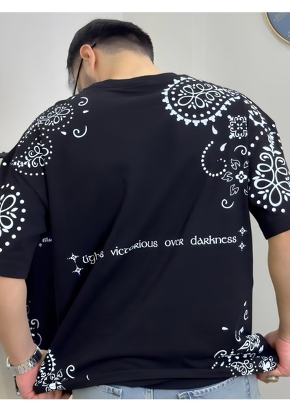 Erkek Oversize Baskili T-Shirt Siyah fiyatları