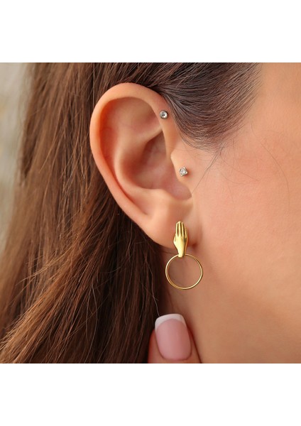 925 Ayar Gümüş Halka Tutan El Model Küpe, Sarı