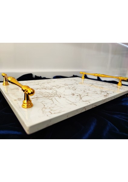 Beyaz Üzerine Gold Damarlı Gold Kulp ve Ayaklı Sunumluk fiyatları