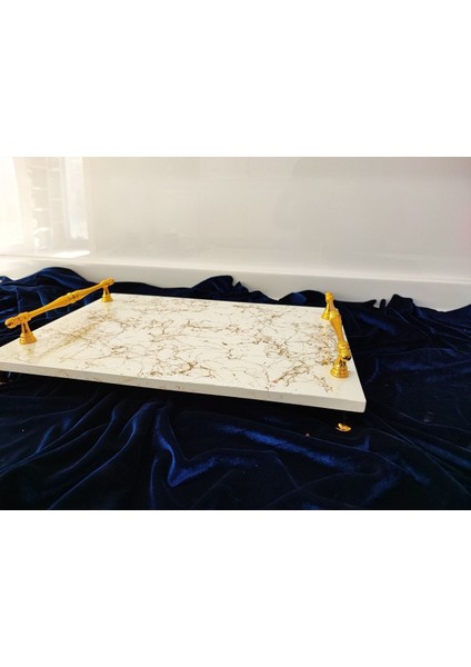 Beyaz Üzerine Gold Damarlı Gold Kulp ve Ayaklı Sunumluk modelleri
