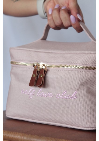 Self Love Club Pink Makyaj Çantası / Bakım Çantası indirimleri
