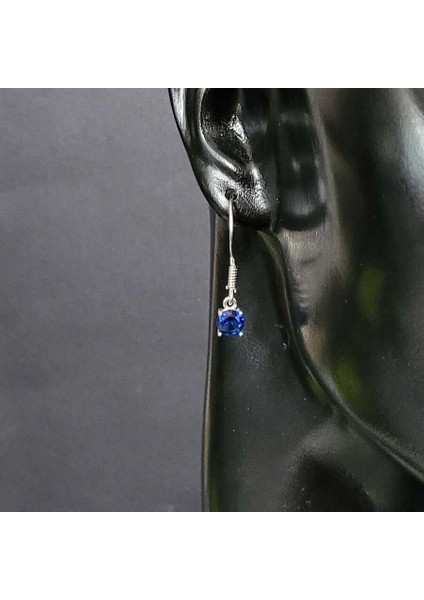 925 Ayar Gümüş Yuvarlak Küçük Boy Sentetik Safir Taşlı Küpe modelleri