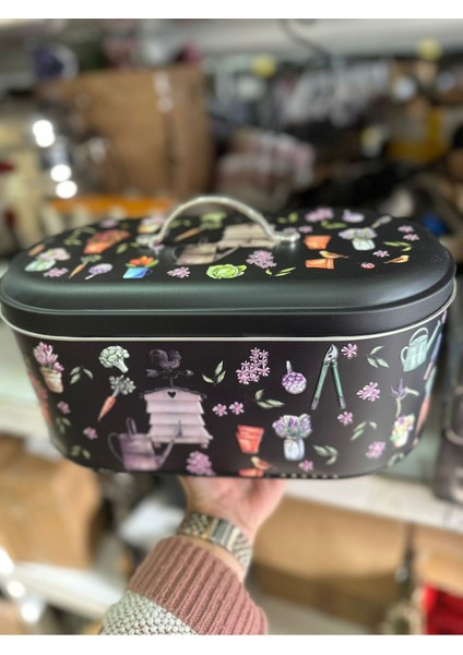 Siyah Kabarma Motifli Ekmeklik