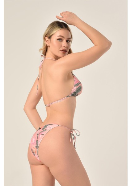 Aquaviva Kadın Tropikal Desen Üçgen Slip Büzgülü Brezılıan Bikini Takımı fırsatları