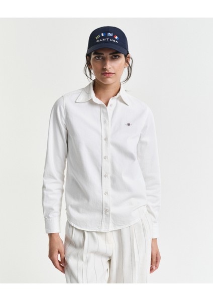 Kadın Beyaz Regular Fit Klasik Yaka Gömlek 4300381.110