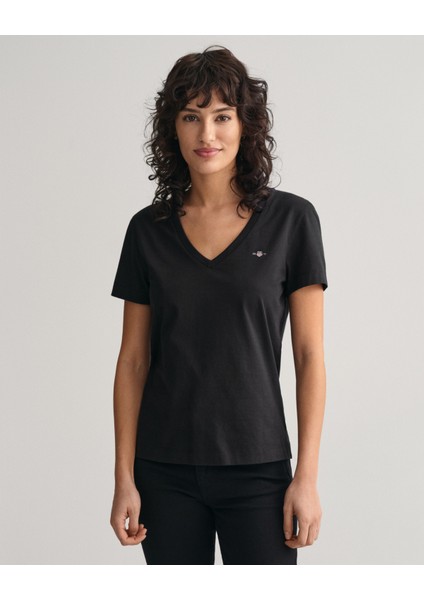 Kadın Siyah Regular Fit V Yaka T-Shirt 4200750.5