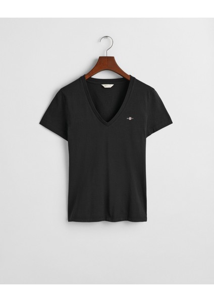 Kadın Siyah Regular Fit V Yaka T-Shirt 4200750.5 fırsatları
