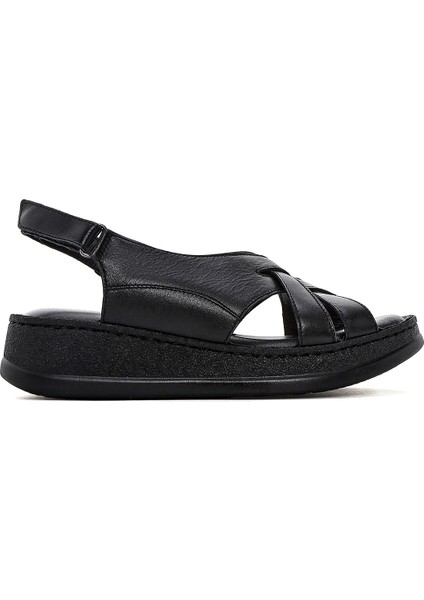 Kadın Siyah Kalın Tabanlı Deri Comfort Sandalet 25SFD321518