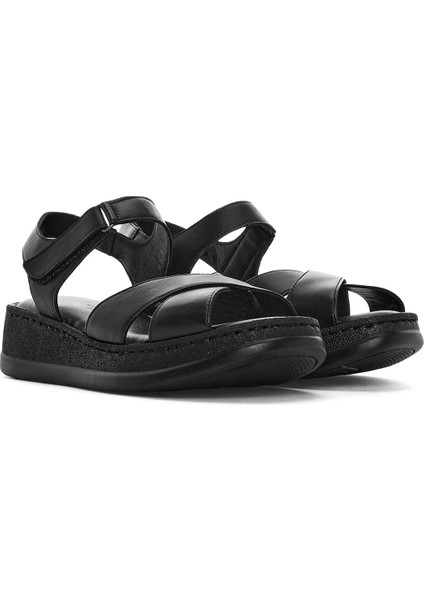 Kadın Siyah Kalın Tabanlı Deri Comfort Sandalet 25SFD321618