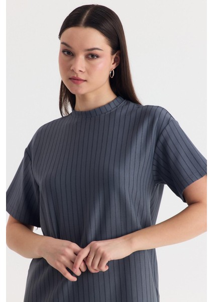 Füme Çizgili Oversize Tişört 4447A fırsatları