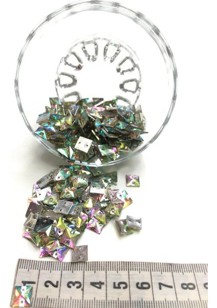 Janjanlı Kare Plastik Dikme Taş (20 Gram)