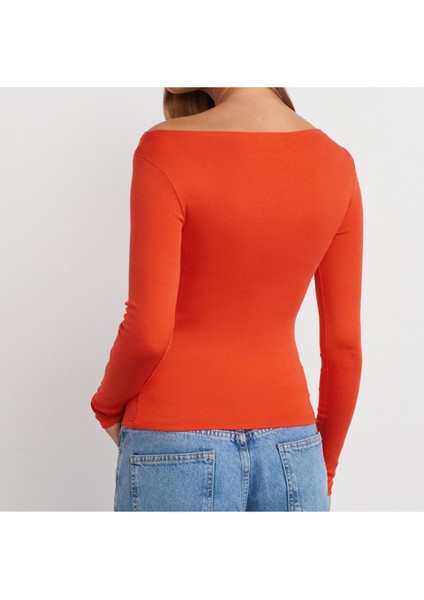 Kayık Yaka Uzun Kollu Basic T-Shirt